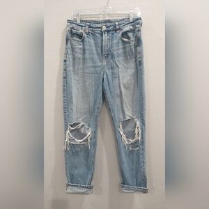 American Eagle Outfitters Mom Jeans Distressed Light Blue Ripped Knee 10 Reg